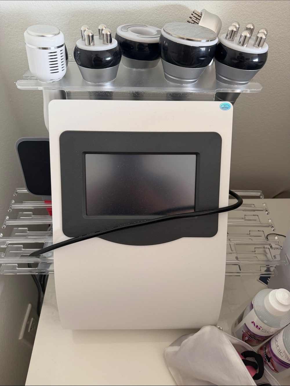 9 in 1 Cavitation Machine - White/Silver - Picture 2 of 2
